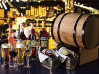 [Weekends & Holidays Only Dinner Buffet / No time limit] Unlimited cocktails prepared by a bartender