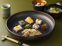 ◆Noviembre-Diciembre [Solo en el sitio web oficial] Set de almuerzo “Kyō Obanzai” [Cantidad limitada]◆