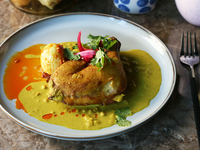 【ランチ】選べるメイン料理＆サラダフランス惣菜ブッフェ＆自家製パン（テーブル席でのご案内）