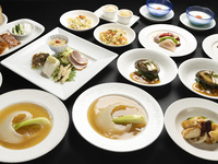 【Official Best Price Guarantee】 Satsukiyama Course + 120-minute all-you-can-drink (last order 90 min). Regular price ¥9,000 ⇒ Book by the day before and pay ¥7,500! 8 items including mini braised whole shark-fin soup.