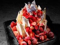 【Noël Jewelry Collection】「ストロベリークォーツ」（いちごの二段ケーキ／下段約12cm+上段約9cm）＜10台限定＞