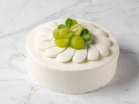 Shine Muscat Signature Shortcake 18cm