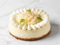 Japanese Pear Cheese Cake (12cm / for 2–4 persons)