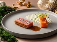 【Xmas2026】＜グラスワイン2杯付＞きらめく夜景とシャンパンで彩るクリスマスディナー ￥40,500