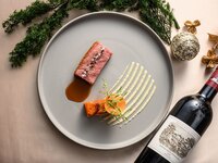 【Xmas2026】＜プレミアムワイン3杯付＞３種の最高峰（グラン・ヴァン）と奏でる至福の饗宴、スペシャルクリスマスディナー ￥74,000