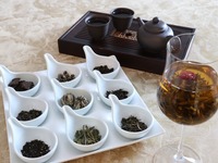 ＜中国茶9種のフリードリンク付き＞点心ディナーコース「月華」 | 10,000円