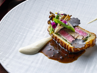【Xmas2026】 Festive Dinner Course + a glass of champagne