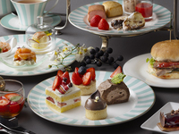 [Entry at 13:00/14:00/15:00/16:00/17:00/18:00; 2-hour stay limit] December 19–25, 2026 Christmas Afternoon Tea