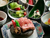 【12月はランチ限定！】黒毛和牛のステーキ膳