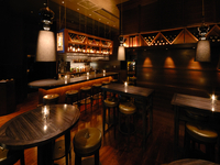 【大人数様・幹事様安心！貸切プラン】ビュッフェプラン全9品＋3時間飲み放題付！バーフロア・レストランフロア、どちらでも貸切OK！