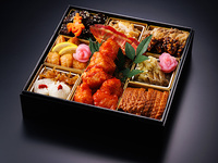 おせち2段重【日本料理1段＋中国料理1段】会員優待　店頭受け取り