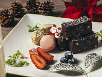 【Xmas2026 Artisan Course】 A premium Christmas Eve course featuring uni and carefully selected grilled meats + 1 choice of drink + Christmas plate