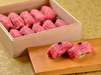 【Yokohama Ushimitsu Special Course】 You can enjoy “Wagyu uni yukke dog”, “Kenshiro-yaki ~instant smoked~”, “Hand-pressed tongue sushi ~scallion butter~”, and “Brioche cutlet sandwich with select tenderloin ~homemade sauce~”.