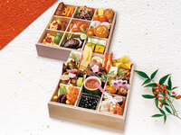 WEB reservation only: Fusion of Japanese and Chinese cuisine, two-tiered box “Hishō” (for delivery)