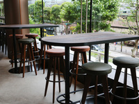 [Lunch] High table seats only