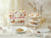 [Lunch only] Toasting wine + pasta course with 10 appetizers + White Celebration Afternoon Tea