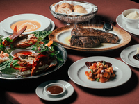Christmas-exclusive [Free entry tickets to the Red Brick Warehouse Christmas Market]　　 Lunch: Re:Wharf Course