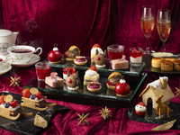 [Hexenhaus (Candy House) & Strawberry Santa Plan] Velvet Rose Noël Afternoon Tea with Sparkling Wine ★ Saturdays, Sundays & Holidays (Reservations at 14:30)
