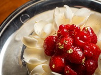 【TAKE OUT】 Christmas Cake – Size 5 (15 cm)