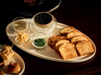 [12/21–12/23] Silent Night to Share + Caviar Plate (with a glass of champagne)
