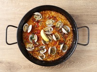 【Menú la niña】 ピンチョスや魚介パエリアなど全6皿【スパークリングワインなど3時間飲み放題付き】