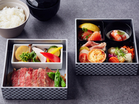 ◆Meeting of the two families: Standard Japanese-style bento box meal
