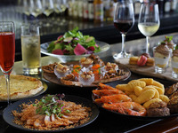【期間限定】シャンパン含む2時間飲み放題付き 秋のスカイバル　11/4〜11/27まで