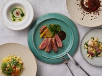 【CASUAL LUNCH COURSE】샐러드+스프+선택할 수 있는 메인+디저트